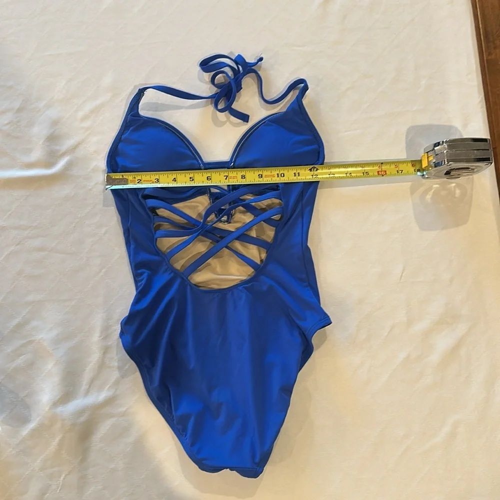 La Blanca Strappy Plunge One-Piece‎ Tummy-Control Swimsuit size 4 EUC